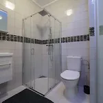 Executive Double With En-suite Centre In R1 Guest house Luxembourg