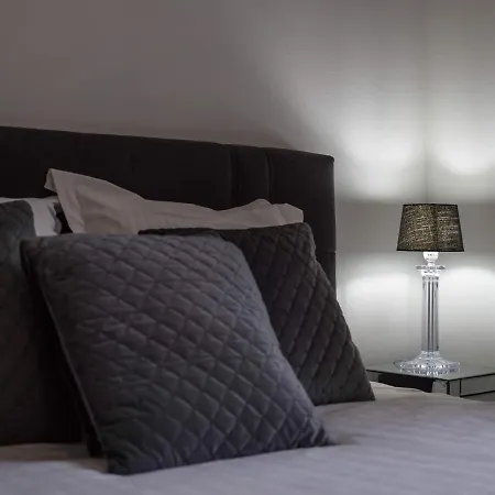 Executive Double With En-suite Centre In R1 Guest house