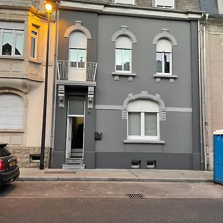 Gæstehus Executive Double With En-suite Centre In R1 Luxembourg By