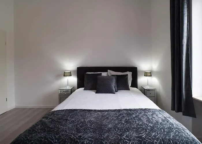 Executive Double With En-suite Centre In R1 Pensionat