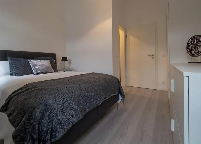 Executive Double With En-suite Centre In R1 3* Luxemburg